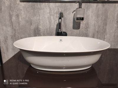 Раковина на столешницу овальная 50x45 Laufen New Classic  8.1285.2.400.112.1