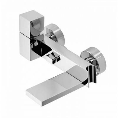Bossini Cube Смеситель наружный с девиатором, держатель для душевой лейки с гибким соединением 1/2, цвет: хром Z004101.030